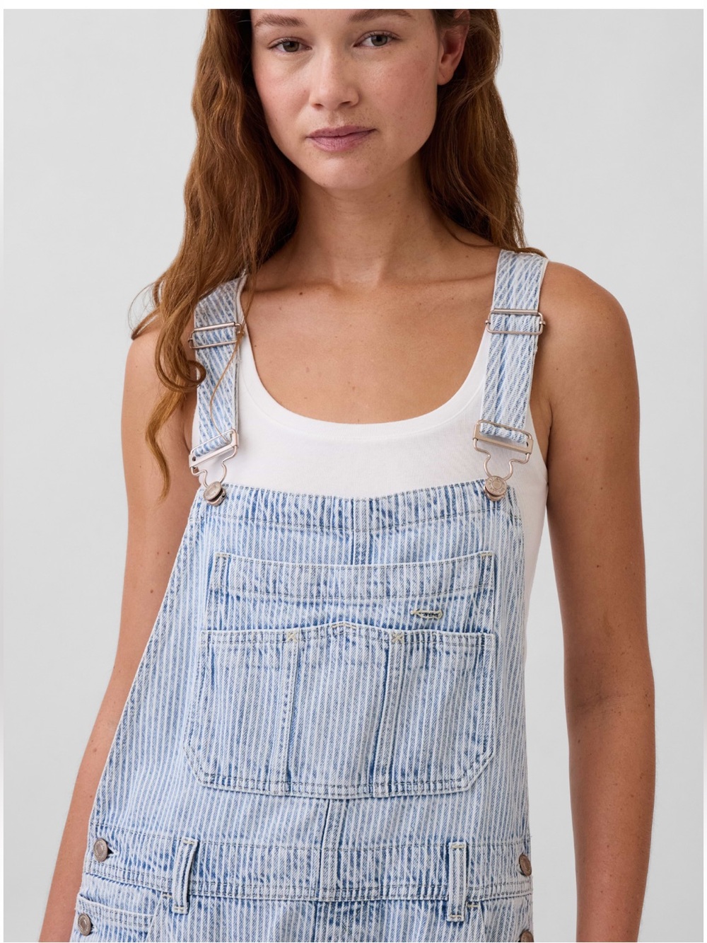 NWOT Gap UltraSoft Denim Horseshoe Overalls Blue Railroad Stripe Size Medium - Picture 4 of 7